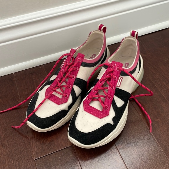 Coach running shoes - Picture 1 of 2